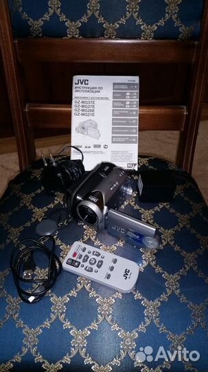 Цифровая видеокамера JVC GZ-MG21E