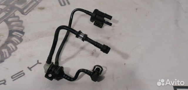 Клапан вентиляции картерных газов Volkswagen Pass