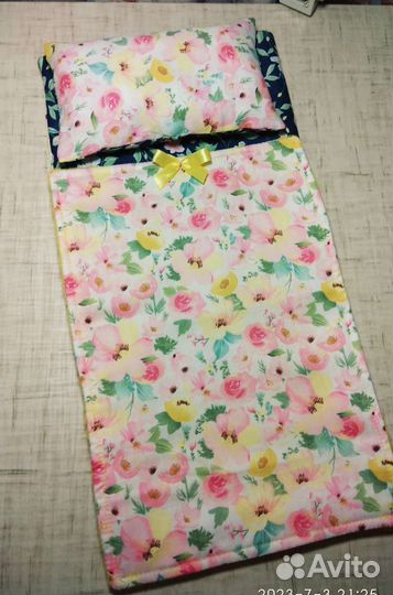 Постельное белье в кукольную кроватку