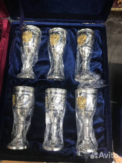 Набор серебряных рюмок