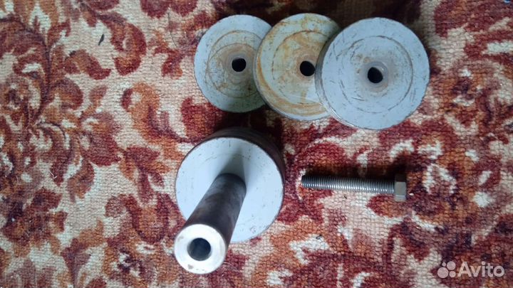 Продаю гантели, по 7кг каждая. Разборные