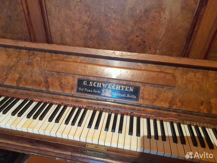 Антикварное пианино G. Schwechten