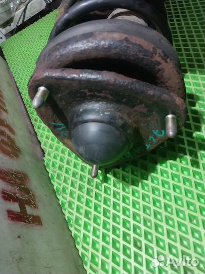 Стойка амортизатора левая для Vortex estina