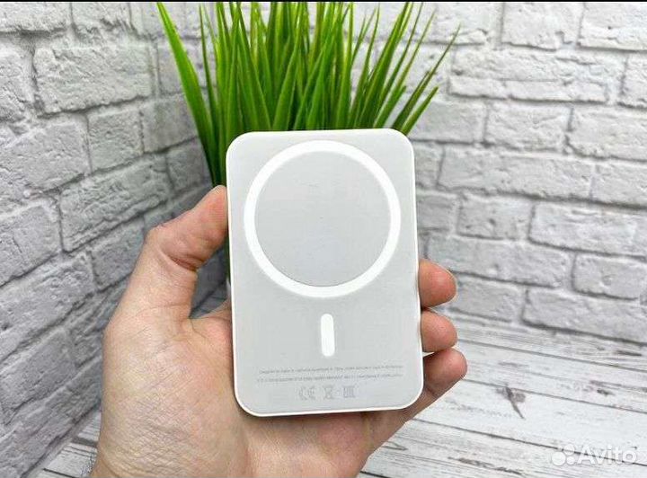 Magsafe battery pack