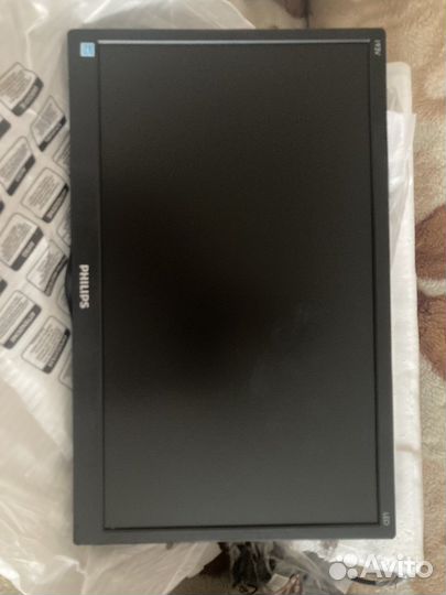 Монитор Philips 193V5LSB2 (10/62) 18.5