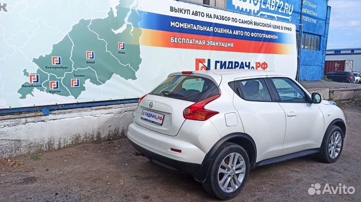 Датчик AIR BAG Nissan Juke (F15) K88301EA0A