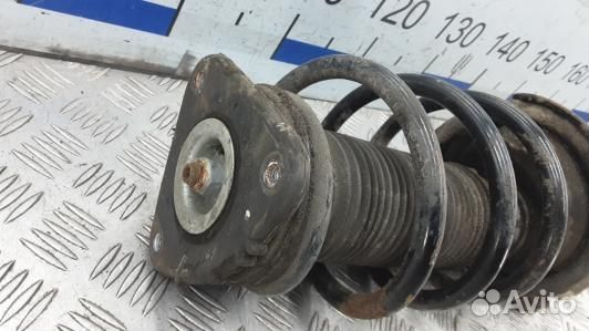 Стойка передняя правая ford kuga 1 (BUK09N501)