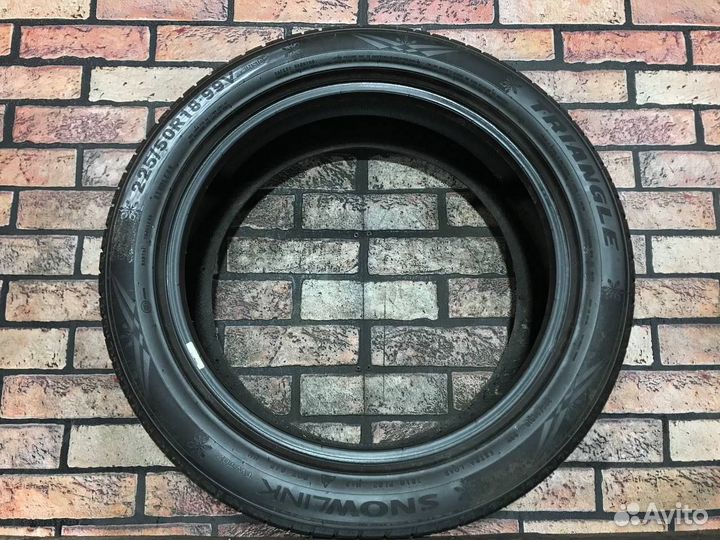 Triangle Snowlink TWT02 225/50 R18 99V
