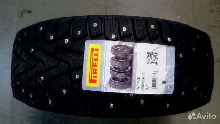 Pirelli Ice Zero 215/55 R18 99T