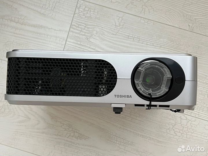 Проектор toshiba tlp-xd2000