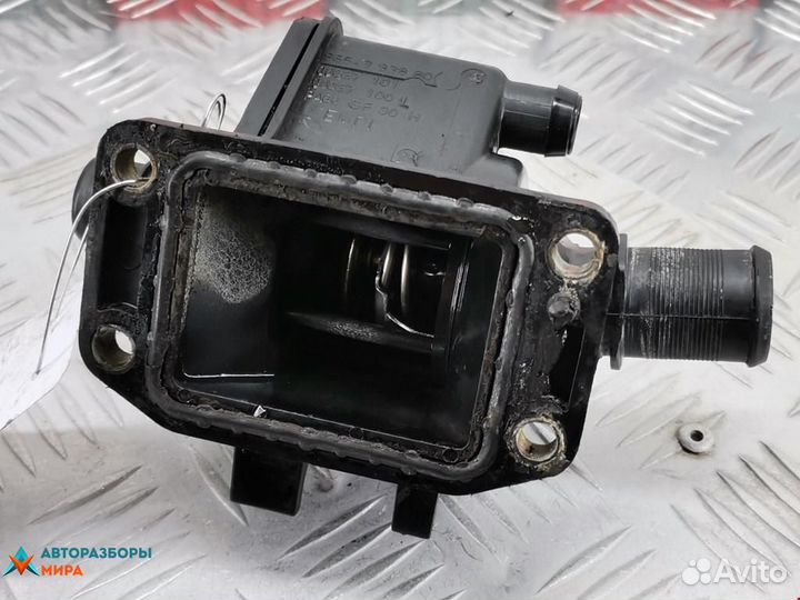 Корпус термостата Ford Fusion 2003 1633908