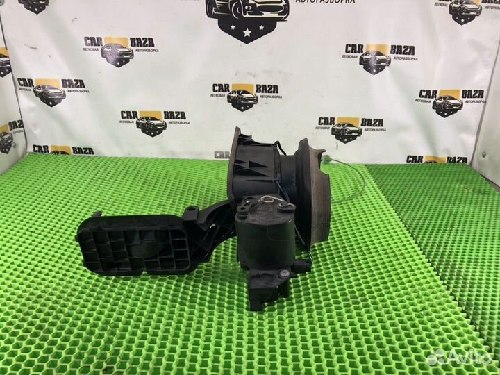 Лючок бензобака BMW X1