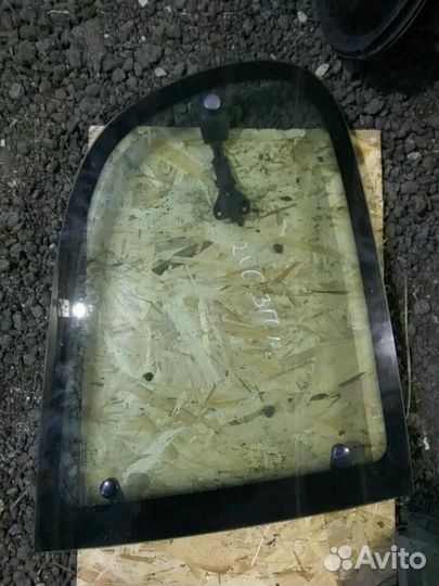 Стекло Пежо 206 купе