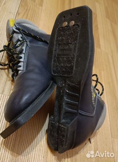 Ботинки лыжные 75мм 37 размер