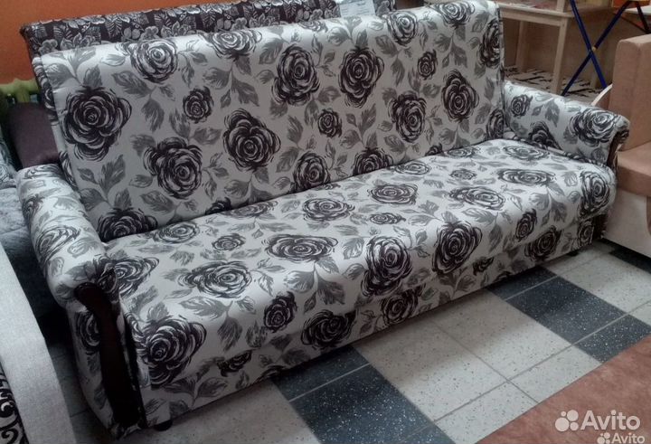 Диван двухспальный