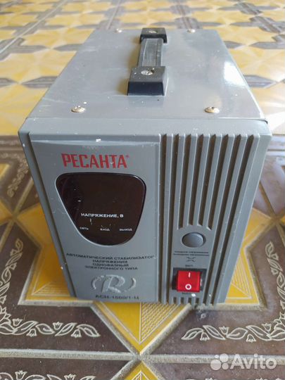 Стабилизатор напряжения бу