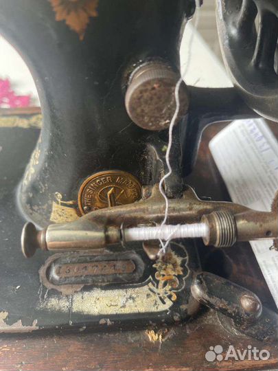 Швейная машина зингер