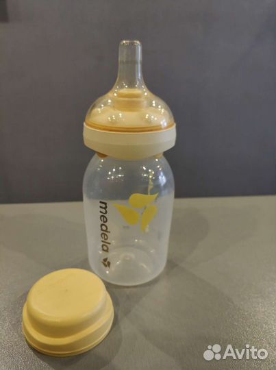Молокоотсос medela ручной