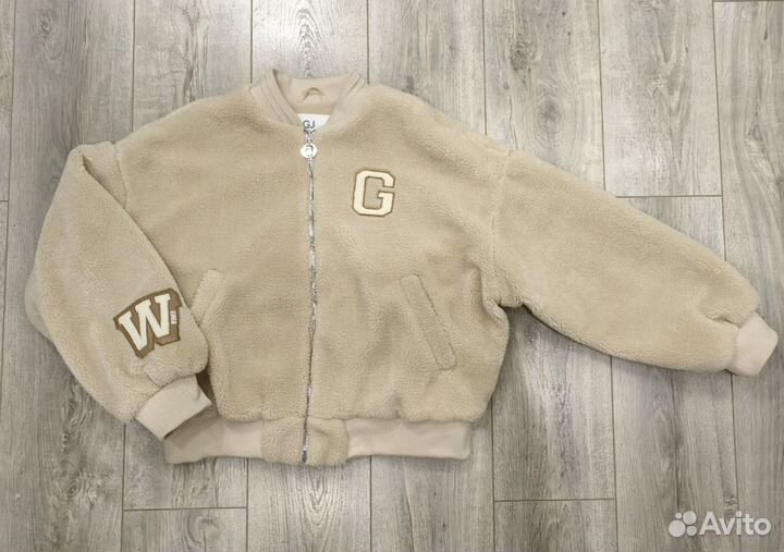 Куртка и костюм