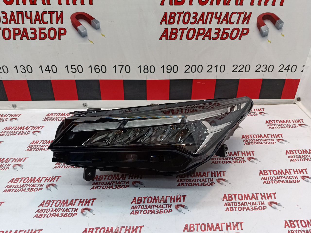 Фара левая Джили Кулрей SX11 рестайлинг