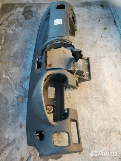 Торпеда Mitsubishi Carisma