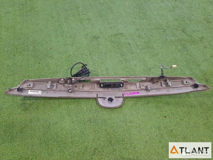 Обшивка двери багажника nissan lafesta