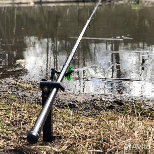 Подставка стойка для удочки с замком