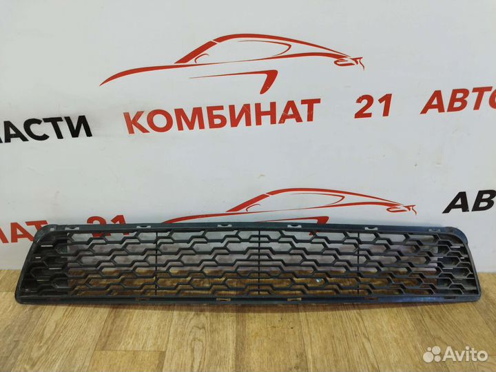 Решетка переднего бампера KIA Cerato 2