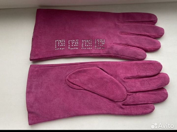 Перчатки женские новые