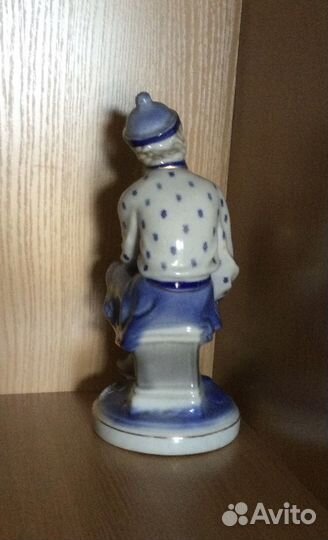 Фигуристка фарфор Гжель фигурка статуэтка винтаж