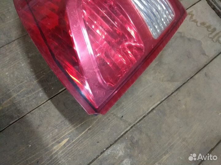 Фонарь задний на крыло нижний левый Hover H1, H3