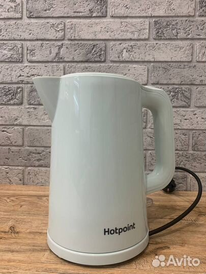 Чайник Hotpoint WK 22M MDO