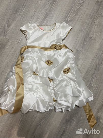 Нарядное платье