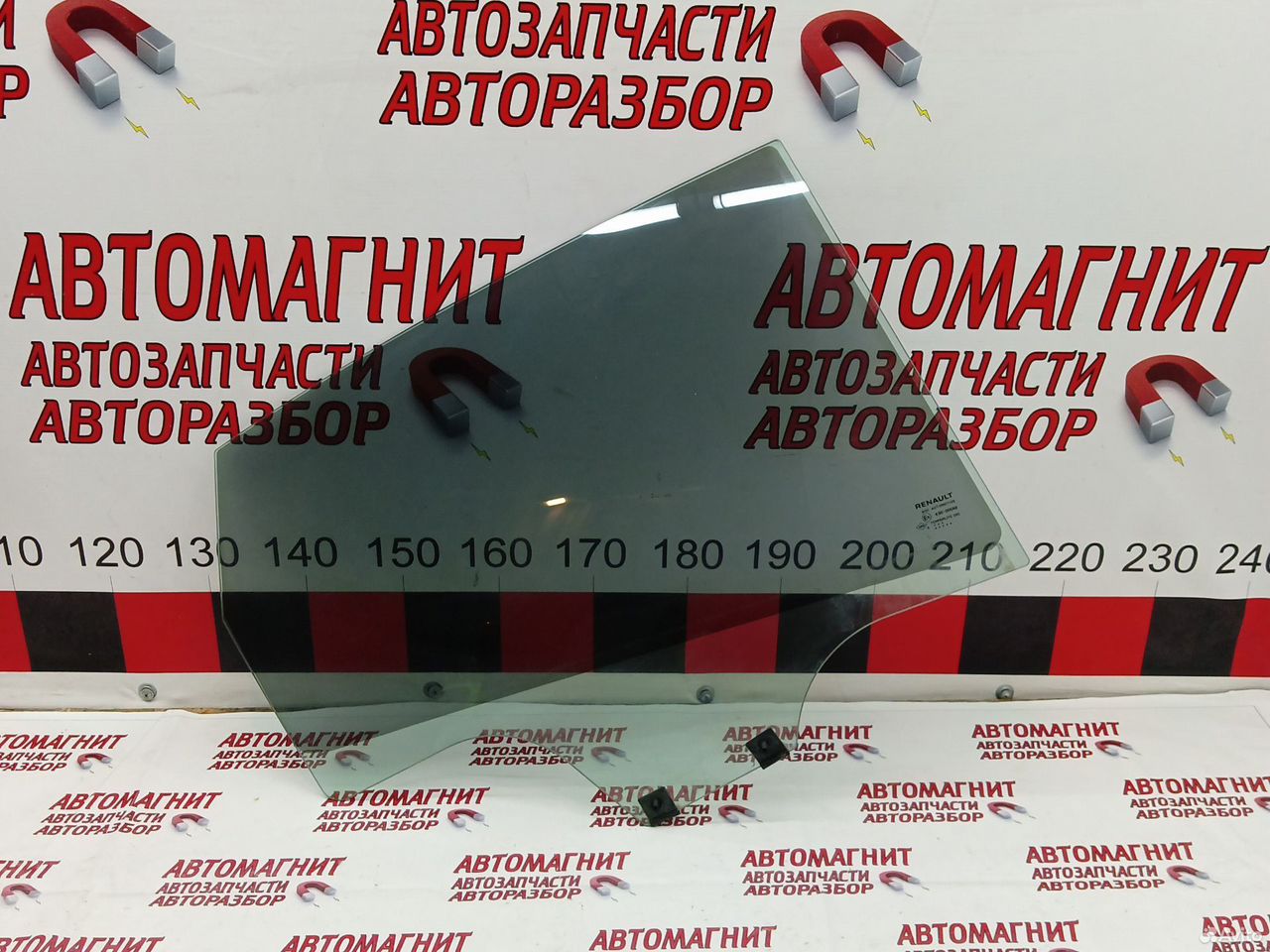Стекло заднее правое Рено Аркана