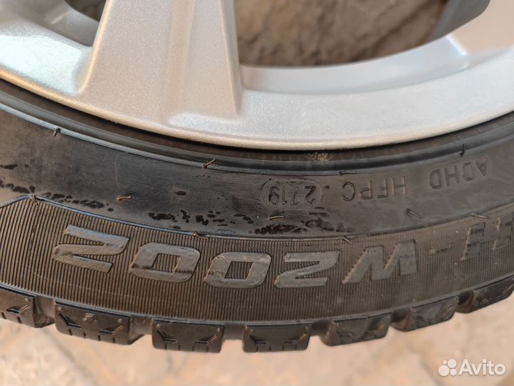 Продаю комплект на Тайота в идеале