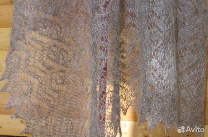 Оренбургская пуховая паутинка 