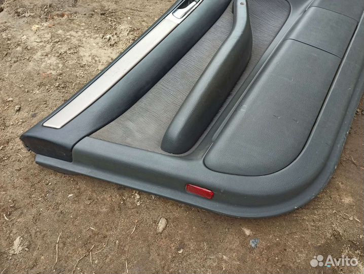 Передняя левая дверная карта Ауди А6 С5