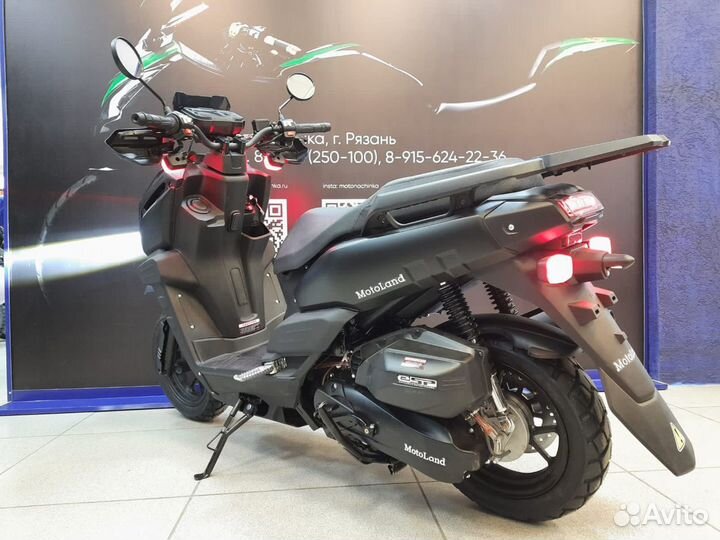 Скутер Motoland Tank 150