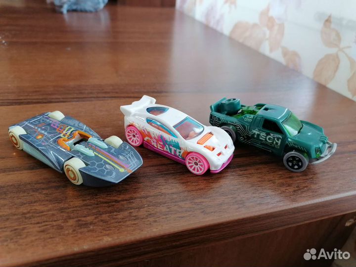 Машинки хот вилс hot wheels