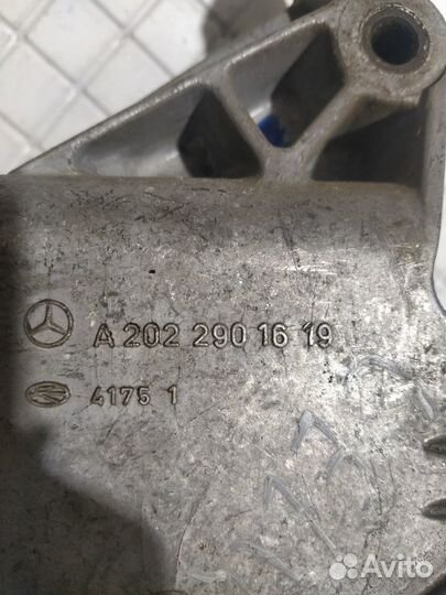 Педаль тормоза Mercedes W210