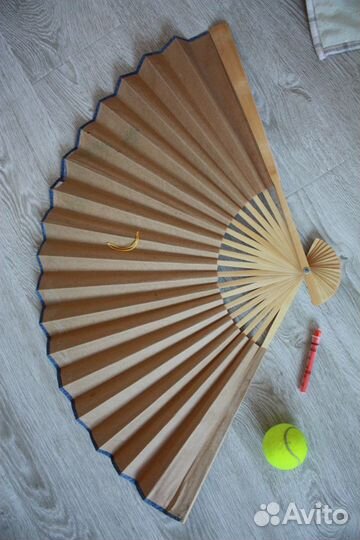 Веер декоративный