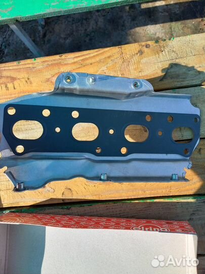 Прокладка впускного выпускного коллектора