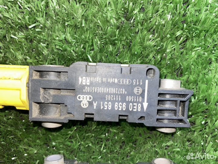 Датчик удара Audi A3 P8 8P 8E0959651A