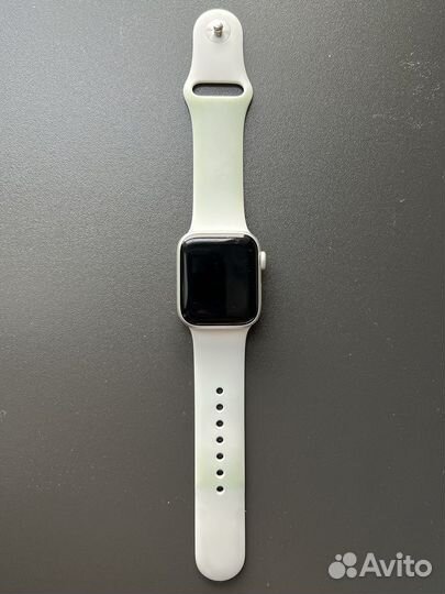 Apple watch SE 40mm silver aluminium white