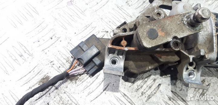 Моторчик стеклоочистителя передний Megane 3