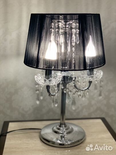 Лампа настольная