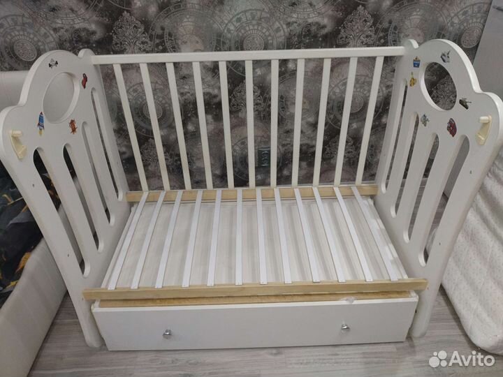 Детская кроватка маятник матрас