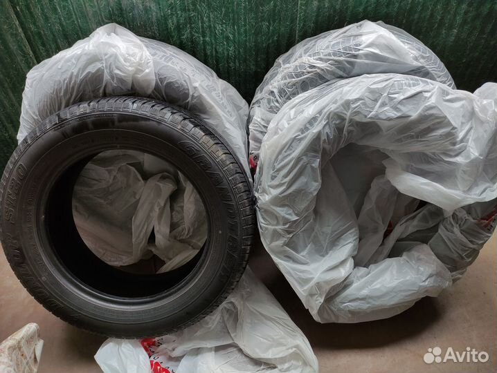 Dunlop Grandtrek ST20 225/60 R17 99H