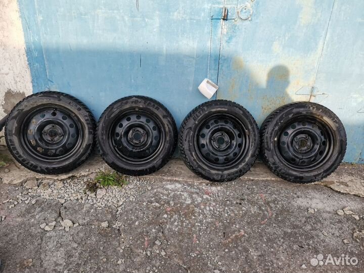 Goodyear Ultragrip Ice Arctic 185/65 R15 88T