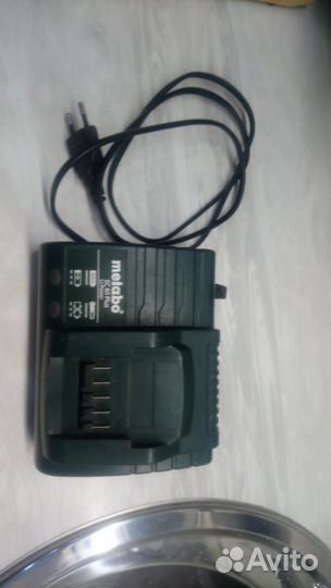 Зарядное устройство